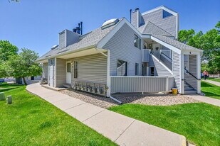 8701 Huron St in Thornton, CO - Building Photo