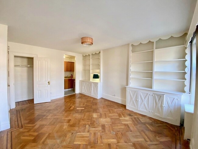 852 Prospect Place in Brooklyn, NY - Building Photo - Interior Photo