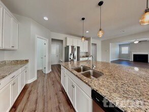 9112 Ashton Glen Dr in Zebulon, NC - Building Photo - Building Photo