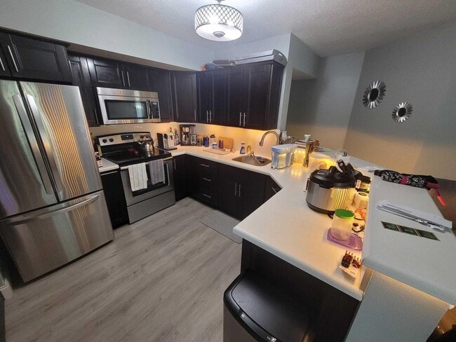 property at 208 Villa Cir