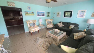 384 Euclid Ave in Daytona Beach, FL - Building Photo - Building Photo