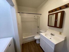 1111 E Newark Ave in Spokane, WA - Building Photo - Building Photo