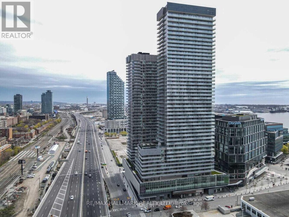 15-715 Lower Jarvis St in Toronto, ON - Building Photo