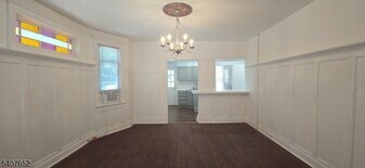 58 Phoenix Ave in Morristown, NJ - Building Photo