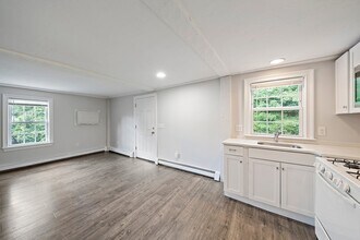 238 Neponset St in Canton, MA - Building Photo - Building Photo