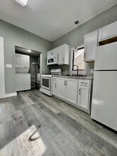 117 W Hemlock St in Titusville, PA - Building Photo - Building Photo