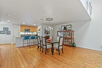 2809 Crawford St in Houston, TX - Foto de edificio - Building Photo