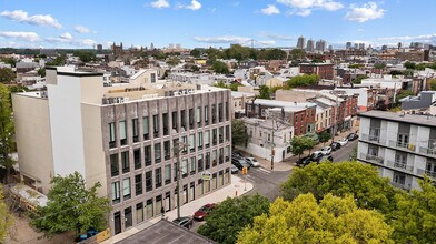 The Yellowjacket- Your place to call home in Philadelphia, PA - Foto de edificio - Building Photo