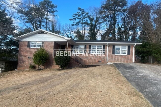 1029 Hyacinth Dr