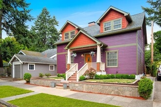 5723 N Moore Ave in Portland, OR - Building Photo - Building Photo