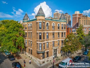 2121 N Sedgwick St, Unit 3 in Chicago, IL - Building Photo - Building Photo