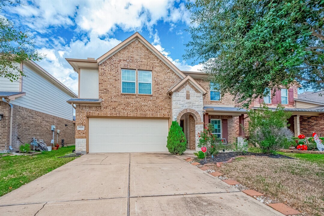 18302 Mossy Creek Ln in Richmond, TX - Building Photo