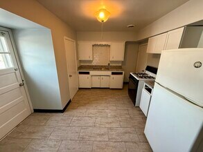 1428 Madison St NE in Minneapolis, MN - Building Photo - Building Photo