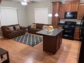 1928 Corvallis Ave in Tallahassee, FL - Building Photo