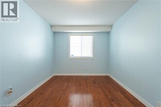 507 American Beech Ave in Waterloo, ON - Building Photo - Building Photo