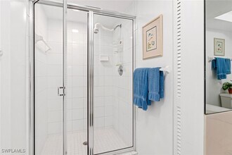 300 Horse Creek Dr in Naples, FL - Building Photo - Building Photo