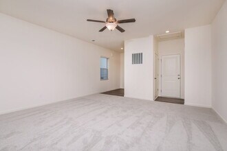 1249 Solace Wy in Rolesville, NC - Foto de edificio - Building Photo