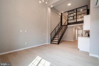 719 Dickinson St in Philadelphia, PA - Building Photo - Building Photo