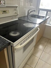 916 Bloor St W in Toronto, ON - Building Photo - Building Photo