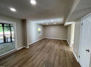 1116 Woodcock Ln in Virginia Beach, VA - Foto de edificio - Building Photo