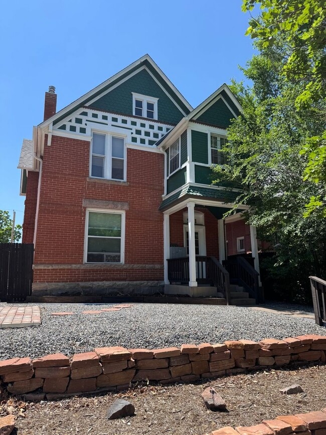 property at 521 S Grant St