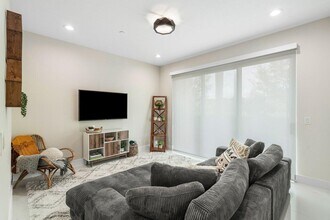 12871 Alton Rd in Palm Beach Gardens, FL - Building Photo - Building Photo