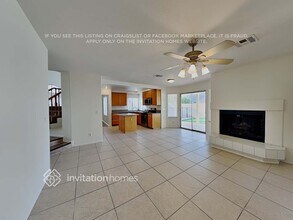 8244 Bermuda Beach Dr in Las Vegas, NV - Building Photo - Building Photo