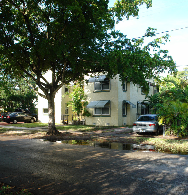 12760 NE 11th Ave in Miami, FL - Building Photo - Building Photo