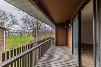 Wood Wind Gardens in North Syracuse, NY - Building Photo - Interior Photo