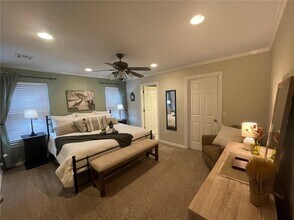 3909 SW Surrey Ave in Bentonville, AR - Building Photo - Building Photo