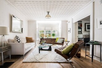 11 Montauk Ave in Sag Harbor, NY - Building Photo - Building Photo