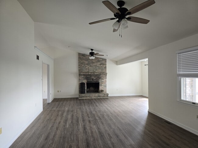 11802 Old Annapolis Rd in New Market, MD - Building Photo - Building Photo