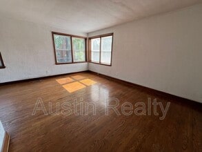 7760 Wise in Clayton, MO - Building Photo - Building Photo