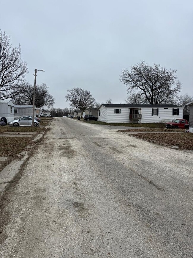 16231 Country Cove Ln in Wright City, MO - Building Photo - Building Photo