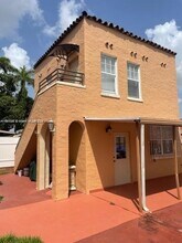 2811 SW 4th St in Miami, FL - Building Photo - Building Photo