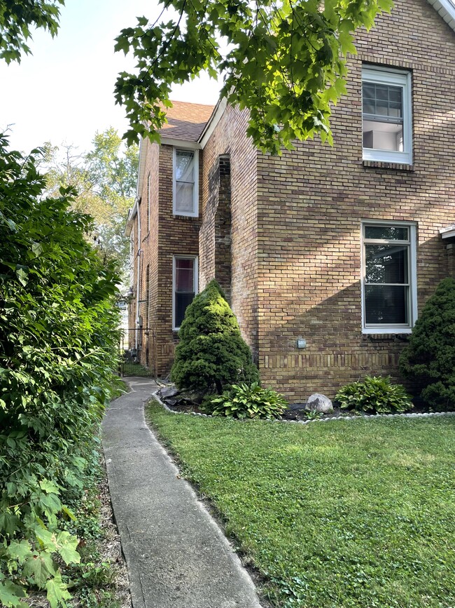 816 W Ashland Ave in Muncie, IN - Building Photo - Building Photo