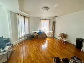 46 Cameron St, Unit 2 in Brookline, MA - Building Photo - Building Photo