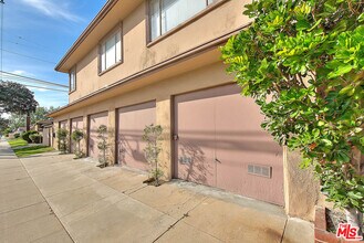 3701 Coliseum St in Los Angeles, CA - Building Photo - Building Photo