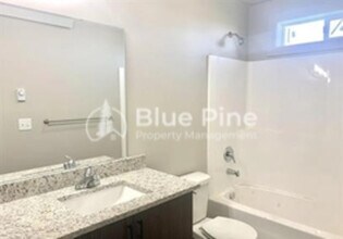 5907 N Silver Fox Rd in Idaho Falls, ID - Building Photo - Building Photo