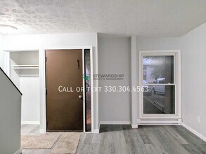 310 Engadine Ct in Sugarcreek, OH - Building Photo - Building Photo