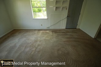 802 Pecan Cir in Killeen, TX - Building Photo - Building Photo