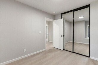 7911 Terraza Disoma in Carlsbad, CA - Building Photo - Building Photo