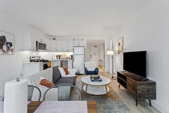 810 Pacific Ave in Atlantic City, NJ - Building Photo - Building Photo