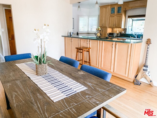 1975 S Crescent Heights Blvd in Los Angeles, CA - Building Photo - Building Photo