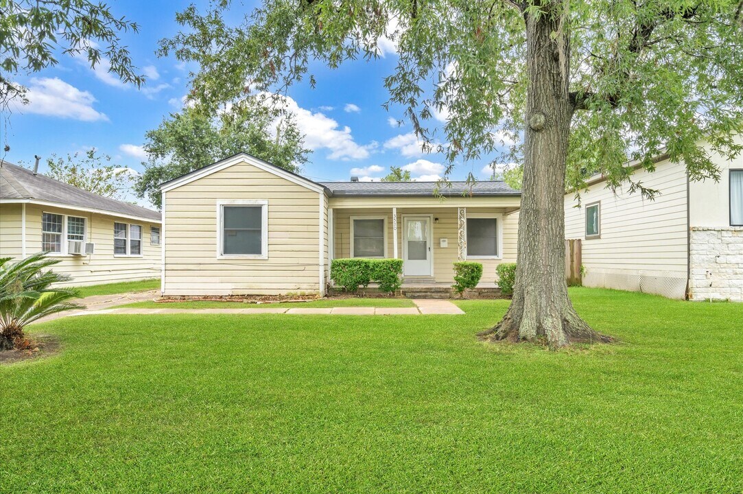 3530 Griggs Rd in Houston, TX - Building Photo
