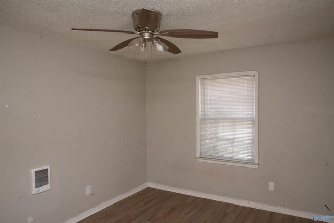 3227 Clopton St SW in Huntsville, AL - Building Photo - Building Photo