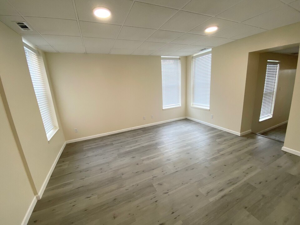 823 N 5th St in Quincy, IL - Foto de edificio