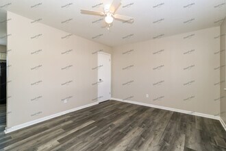 230 Manning Ave in St. Louis, MO - Building Photo - Building Photo