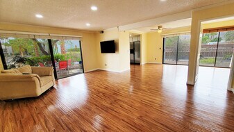 3155 Ramon Rd in Palm Springs, CA - Building Photo
