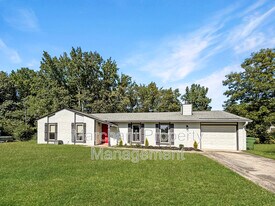 5 Oak Hollow Ct in Greenville, SC - Building Photo